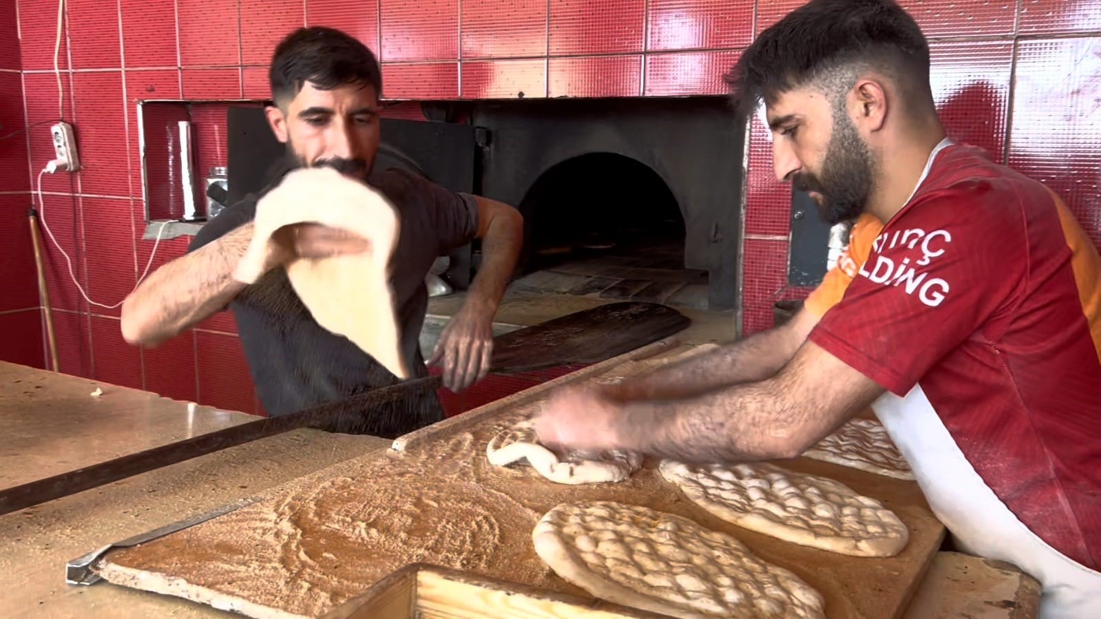 adilcevazda uc firin ramazan pidesini eski fiyattan satacak 1 qs4TYf1O