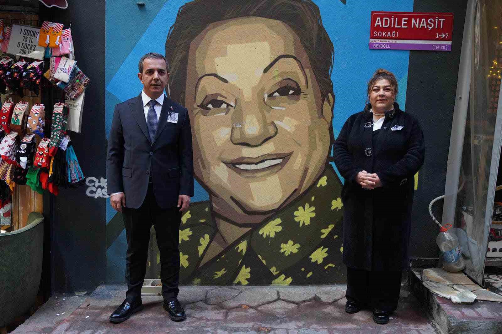 adile nasit vefatinin 38 yilinda beyoglunda anildi 4 NcOMzewd