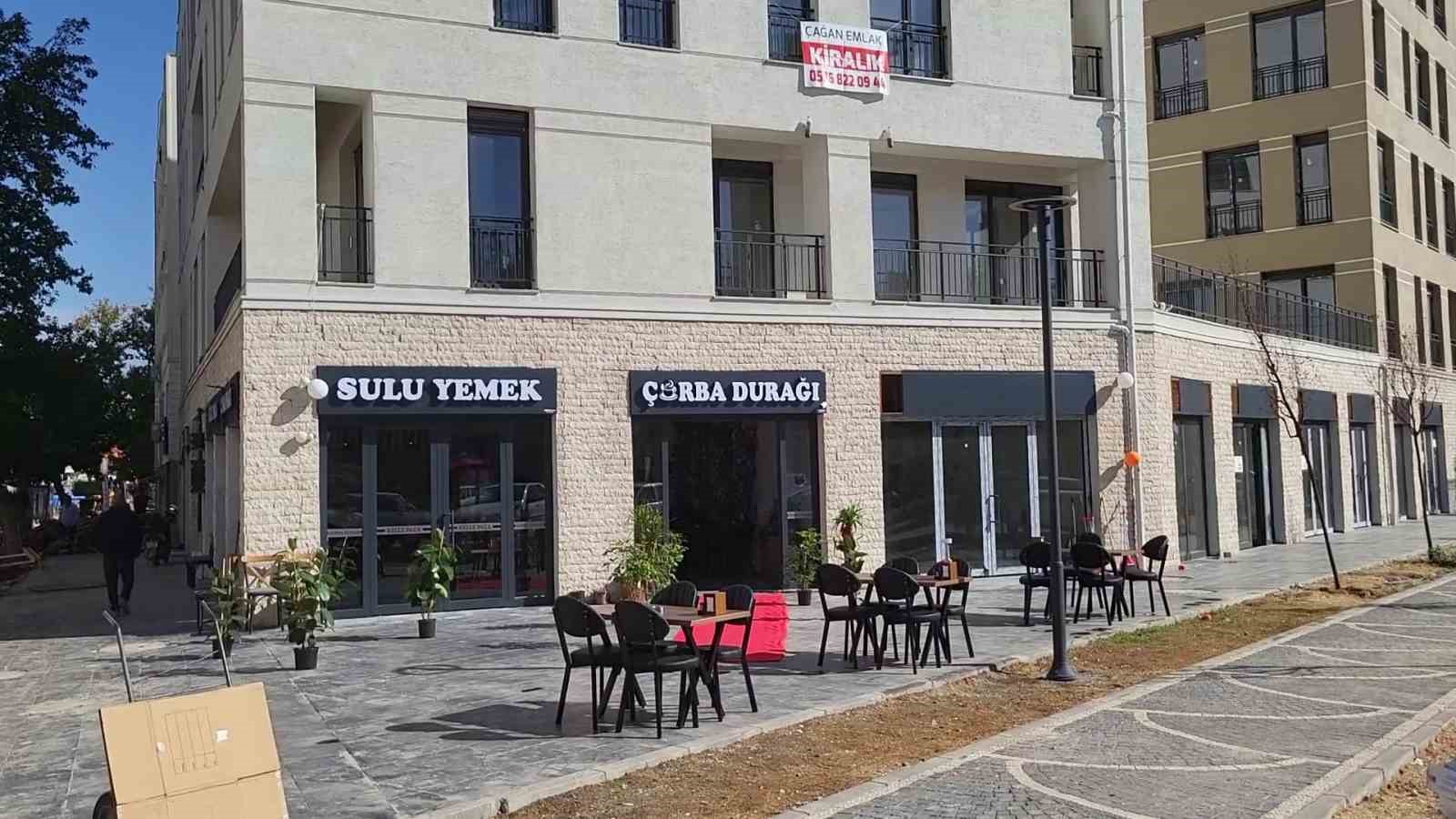 adiyaman ataturk bulvarinda ticaret ve yasam yeniden basladi 2 kmDQZOsT