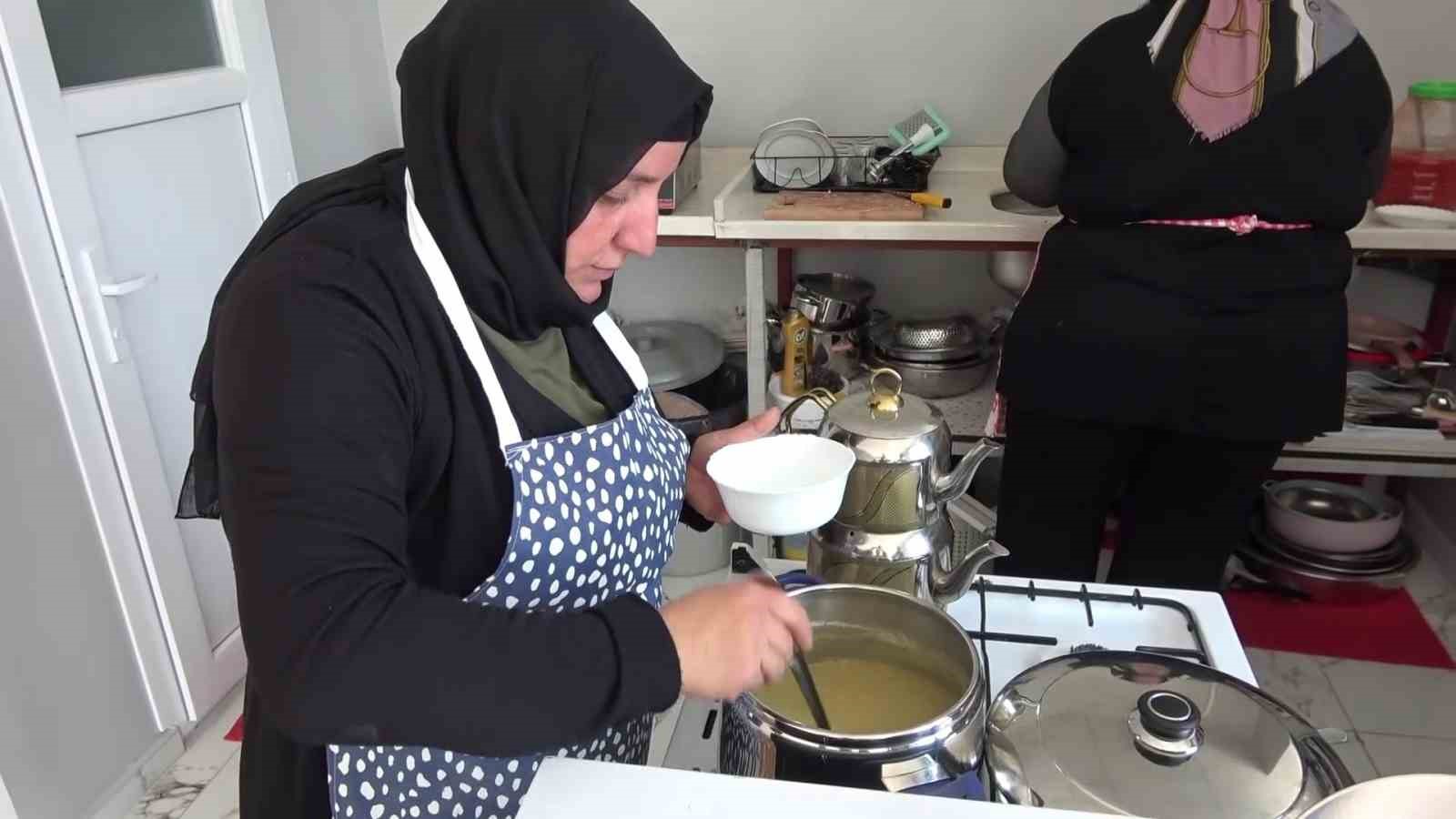 Adıyaman esnafı depreme dayanıklı iş yerlerinde hizmet veriyor 9 adiyaman esnafi depreme dayanikli is yerlerinde hizmet veriyor 5 e58RZ5ad