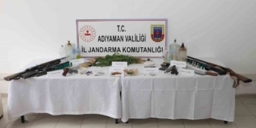 adiyaman-merkezli-uyusturucu-operasyonu-11-gozalti-IiTr9qPP.jpg