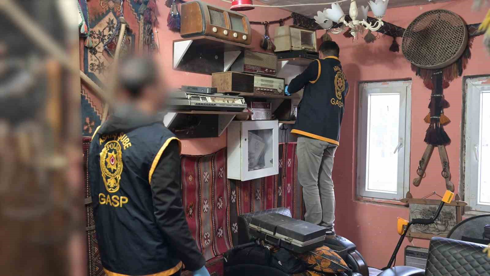 adiyaman silah kacakciligi operasyonu 28 supheli yakalandi 3 4f91czBR