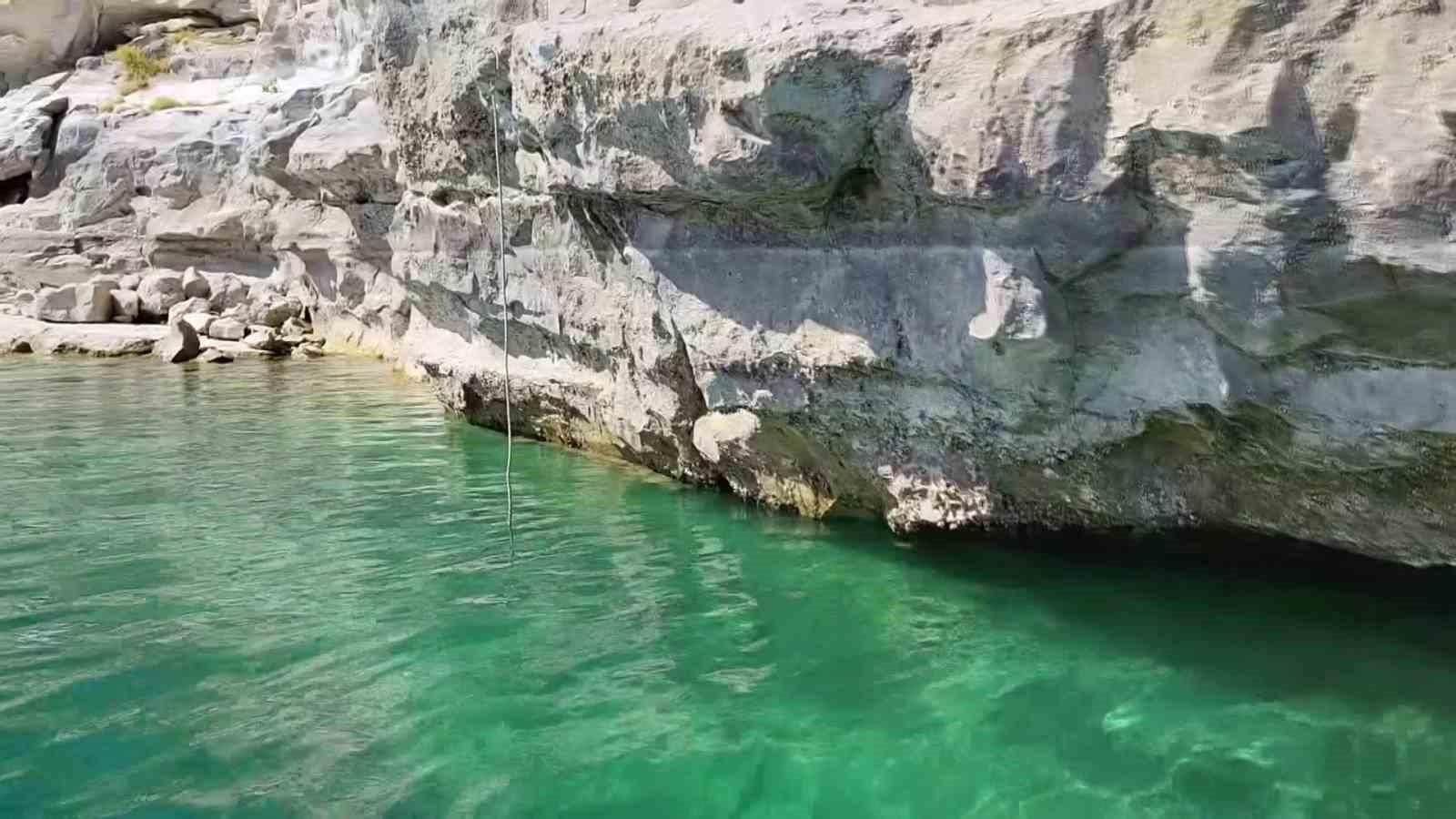 Adıyaman’da 12 bin yıllık kaya resimleri su altında görüntülendi 8 adiyamanda 12 bin yillik kaya resimleri su altinda goruntulendi 4 Yht1tPjQ
