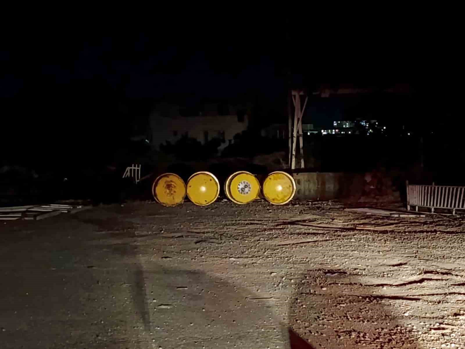 Adıyaman’da boş alanda klor gazı paniği 6 adiyamanda bos alanda klor gazi panigi 2
