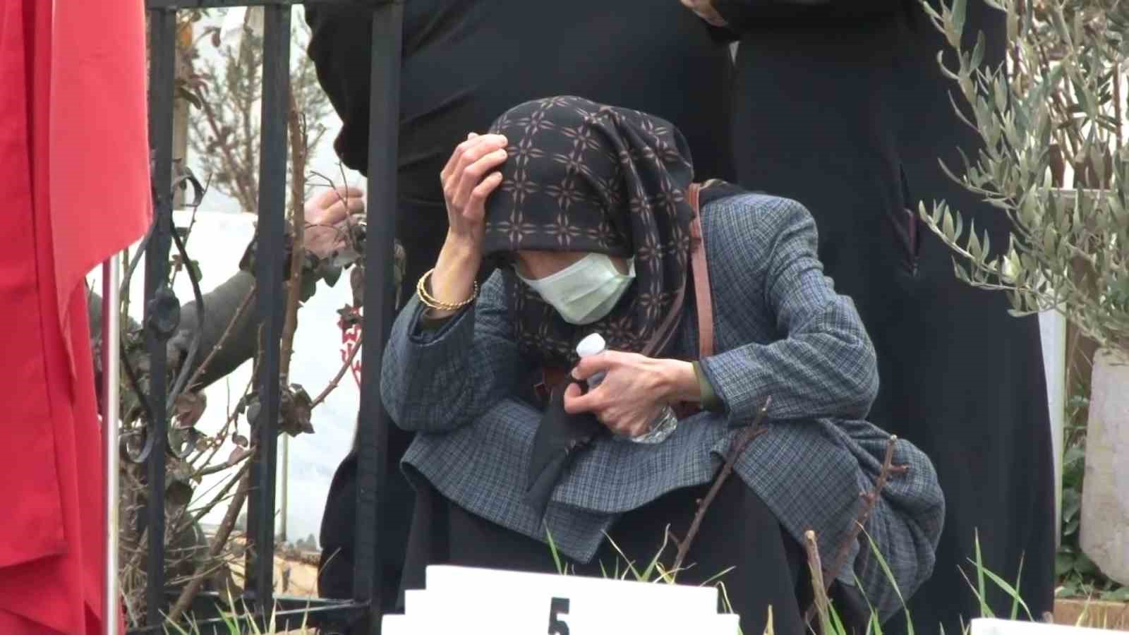 adiyamanda deprem sehitligine duygusal ziyaret 0 vqCz1jK7