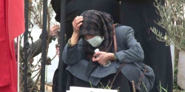 adiyamanda-deprem-sehitligine-duygusal-ziyaret-hdtBP8Iy.jpg