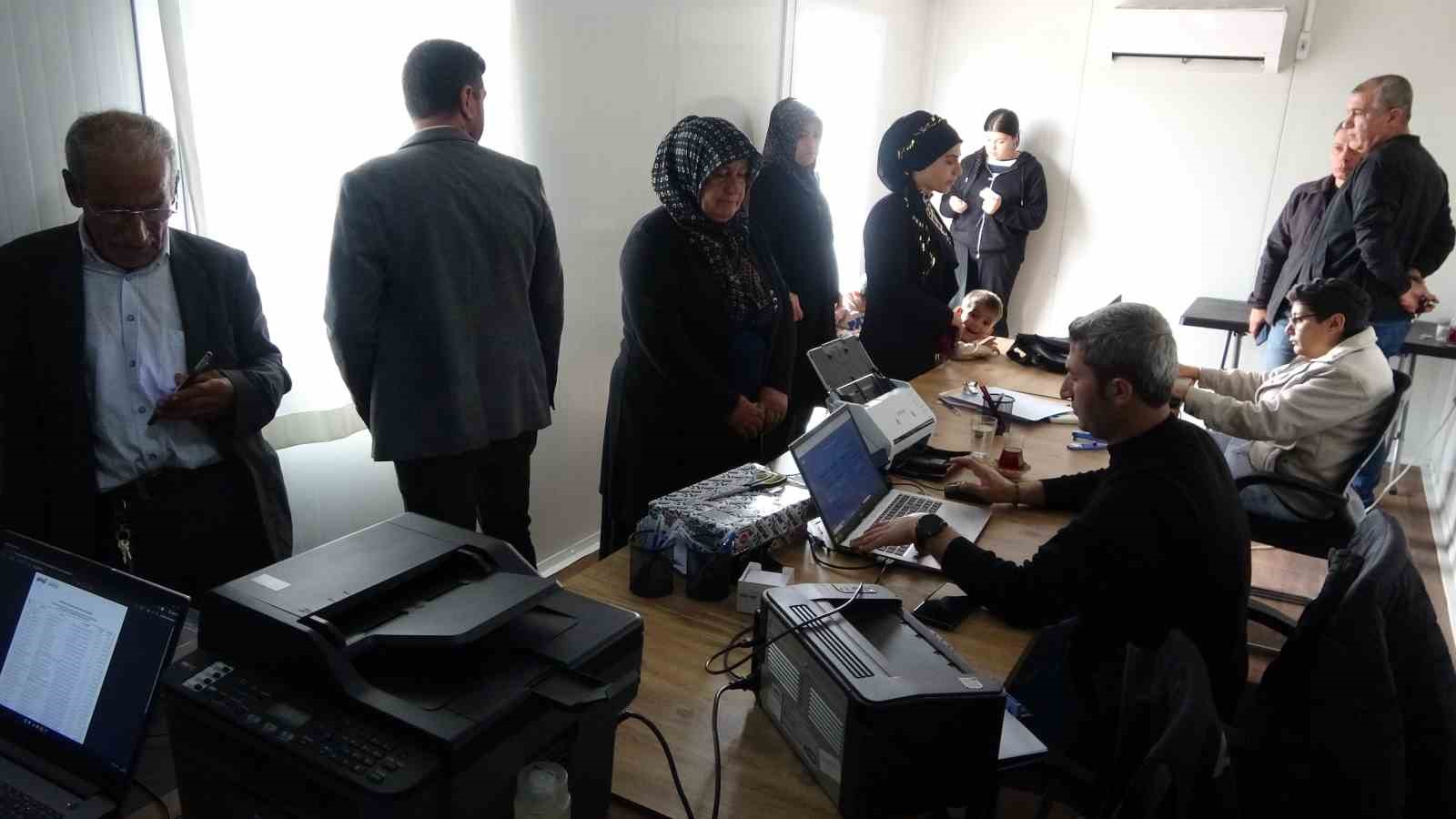 Adıyaman’da depremzedeler için hak sahipliği başvuruları başladı 4 adiyamanda depremzedeler icin hak sahipligi basvurulari basladi 0 iQJWKVaN