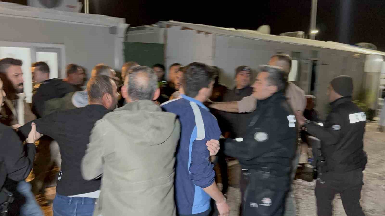 adiyamanda iki grup arasinda kavga 3 yarali 0 DR9K6lV1