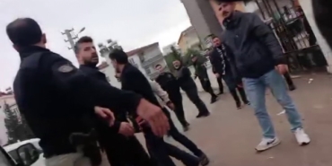 adiyamanda-intihar-olayini-haber-yapan-gazetecileri-polisler-darbetti-7GAiwvdc.jpg