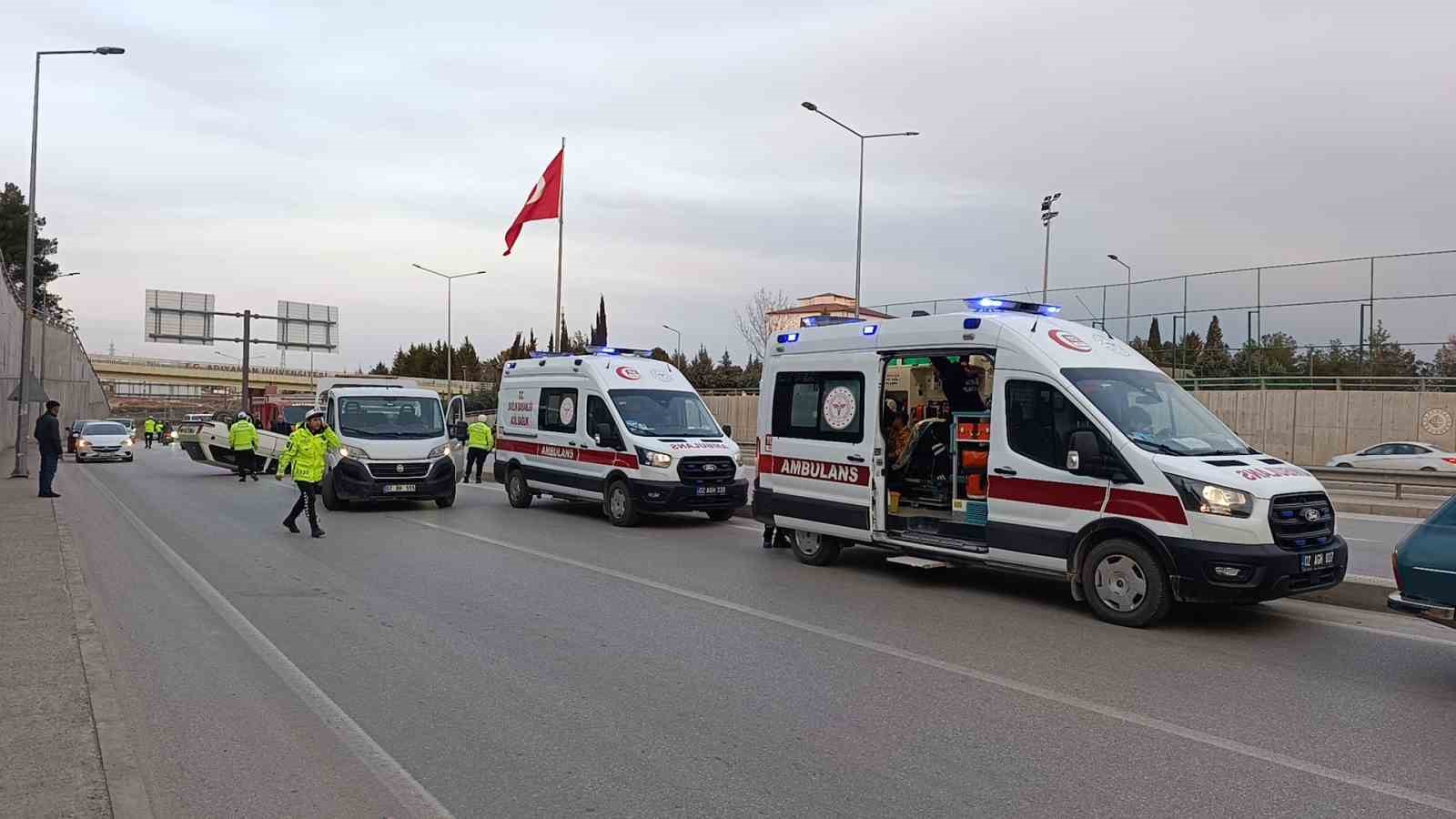 Adıyaman’da otomobil takla attı: 3 yaralı 5 adiyamanda otomobil takla atti 3 yarali 1