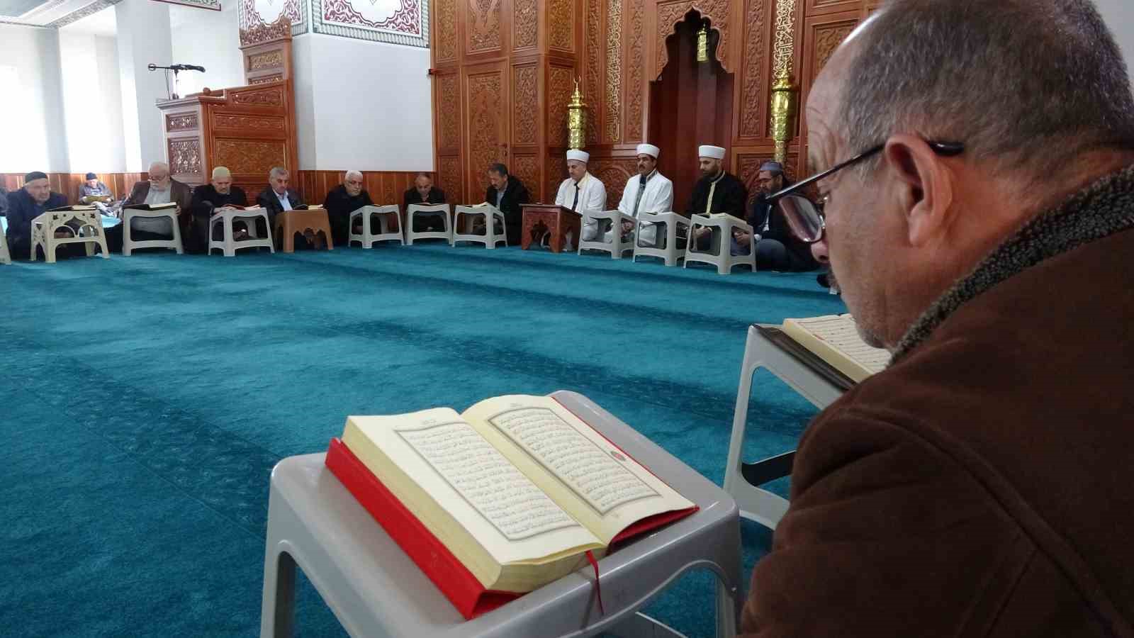 adiyamanda ramazan ile birlikte mukabele gelenegi basladi 4 vP7dIsI7