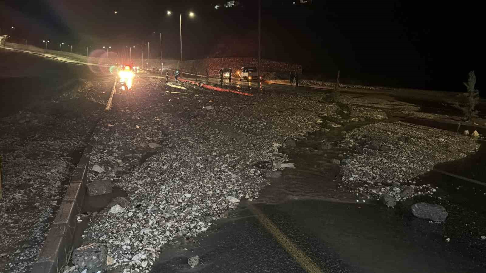 adiyamanda siddetli yagis heyelana neden oldu 4 hNGq8kph