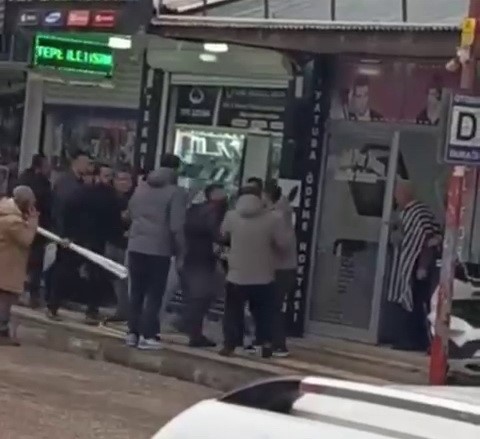 adiyamanda silahli ve bicakli kavga 5 yarali 0 KnOtArWF