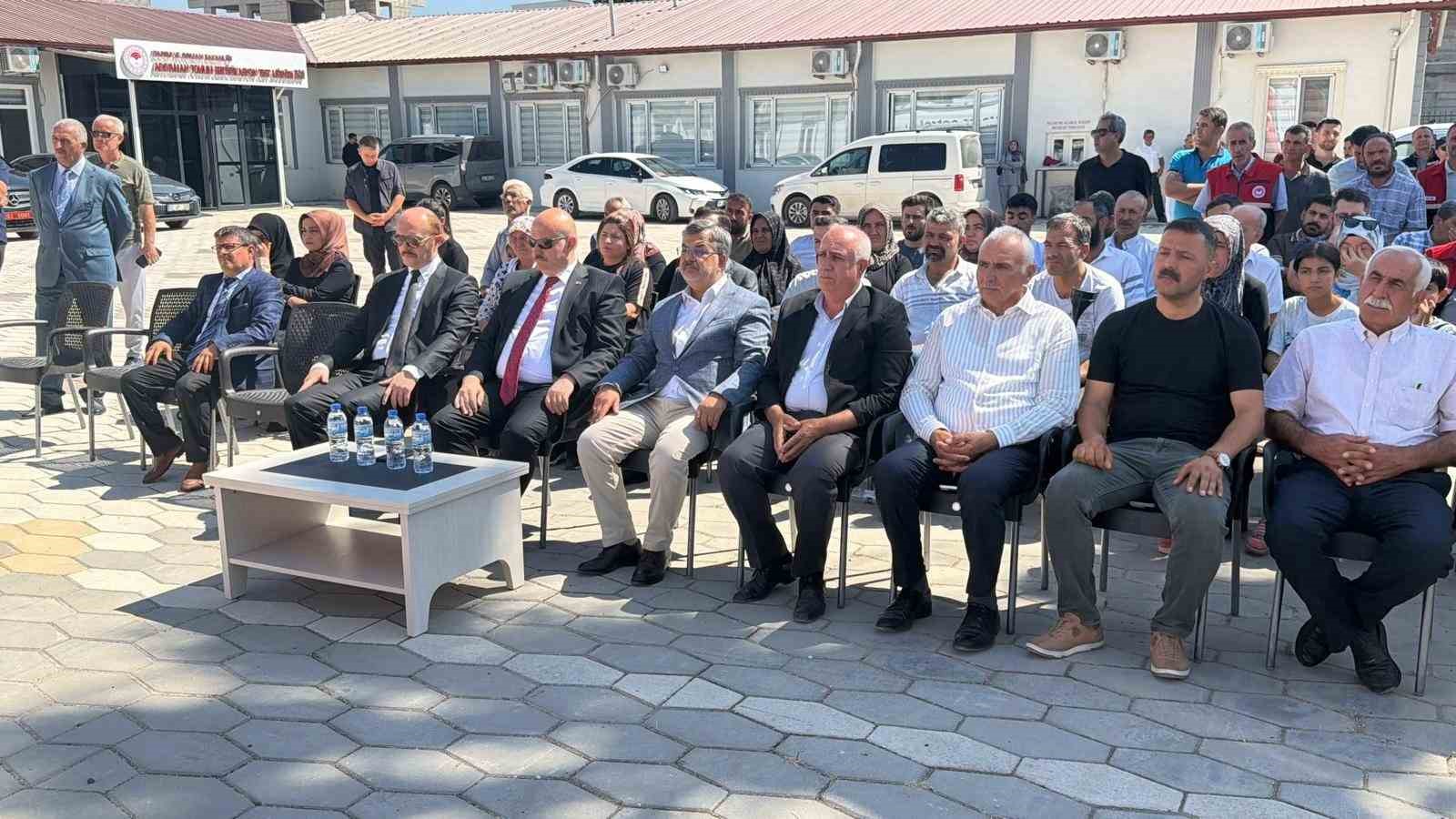 adiyamanda sut sagim makineleri ureticilere dagitildi 0 Wc8X6cRy
