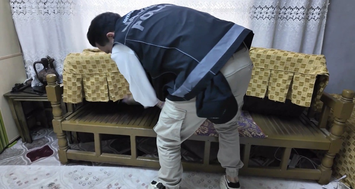 adiyamanda uyusturucu operasyonunda 4 tutuklama 4 YGphhT1s
