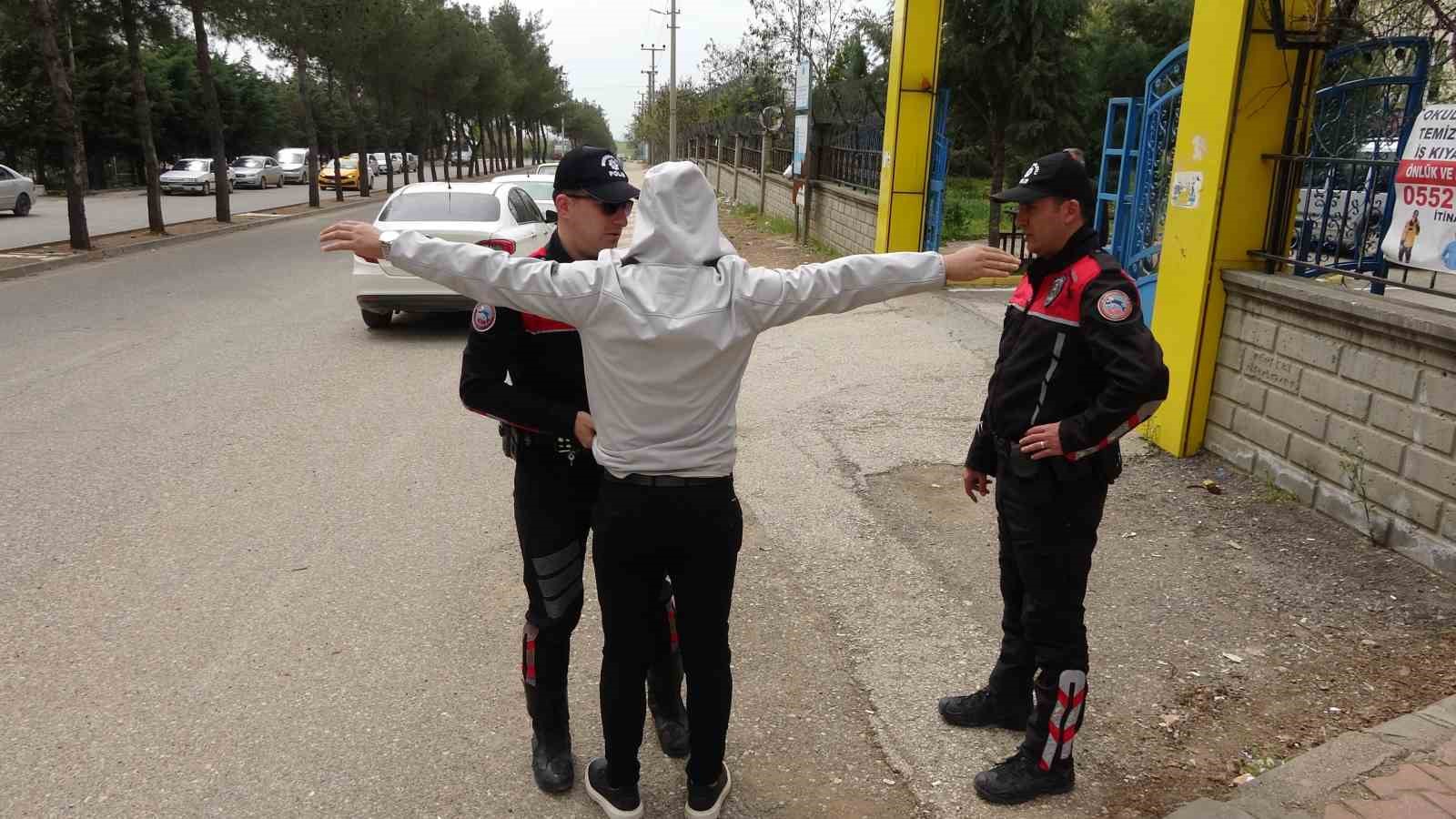 adiyamandaki tum okullar polis tarafindan korunmaya alindi 0 b4mRtCVR