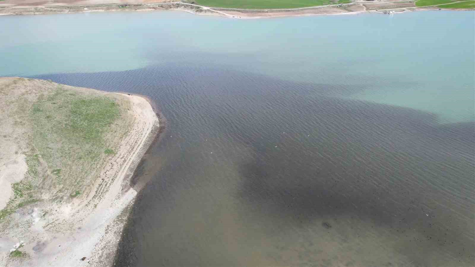 adiyamanin kanalizasyon atigi ataturk barajini siyaha burudu 1 1H8e9G6I