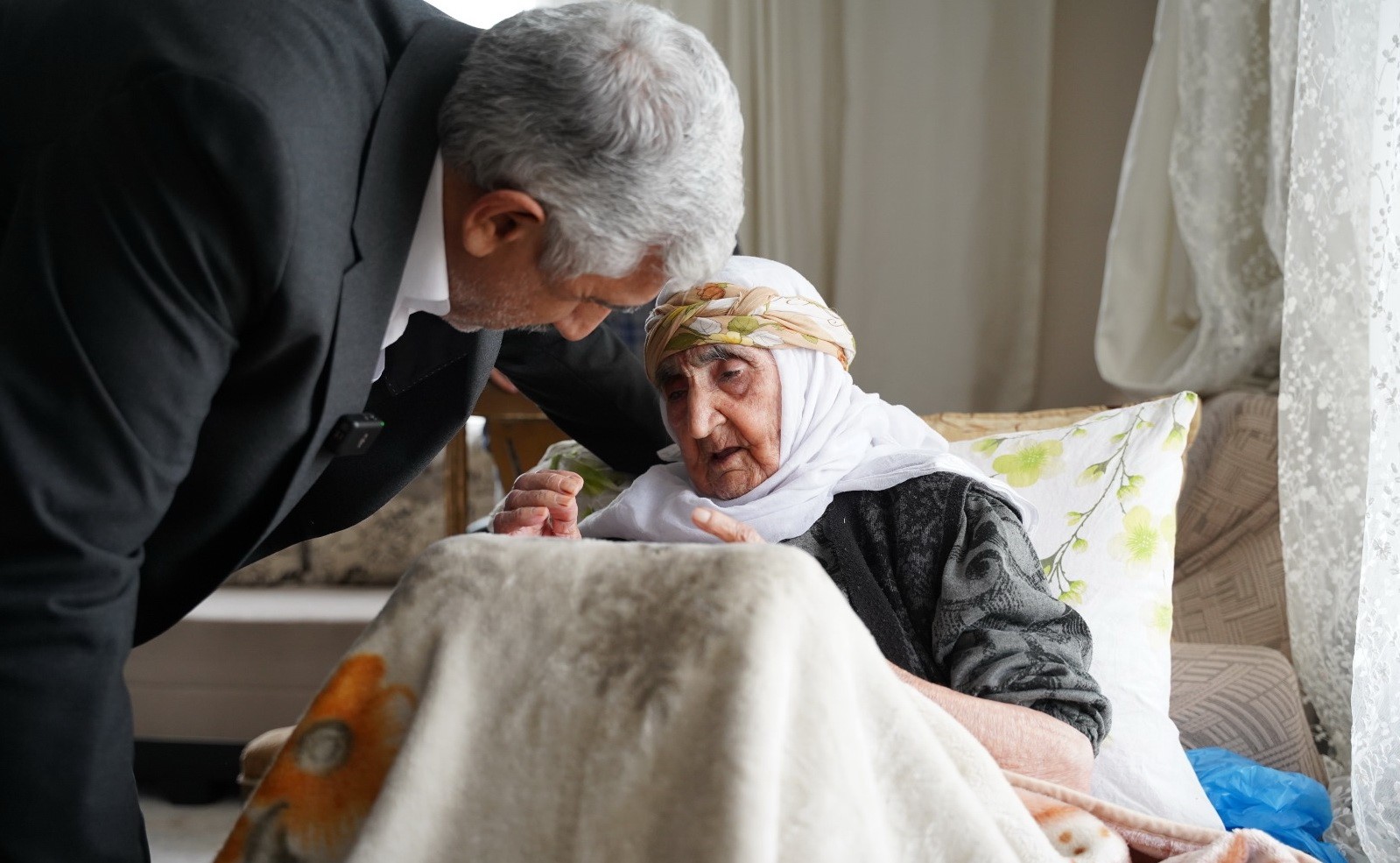 adiyamanli hanim orman 105 yasinda ak partiye uye oldu 2 GJyywsFw