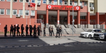 adliye-onunde-cinayetle-biten-husumetin-durusmasi-goruldu-bmqrXhGj.jpg