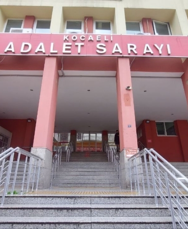 adliyeden-caldigi-15-kilo-altini-kuyumcuda-bozdurdugu-ortaya-cikti-WqrvqcFj.jpg