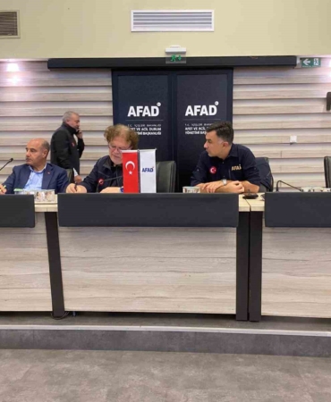 afad-acil-yonetim-merkezinde-calismalara-devam-ediyor-y5ITYnSL.jpg