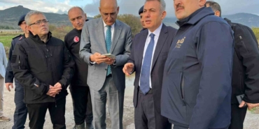 afad-baskani-pehlivan-ve-vali-elbandan-focada-aciklama-grOTFJCT.jpg