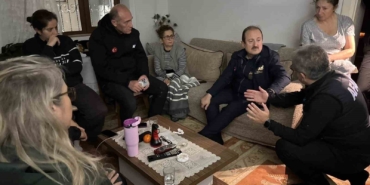 afad-baskani-selden-etkilenen-izmirde-N5qrJ7gs.jpg