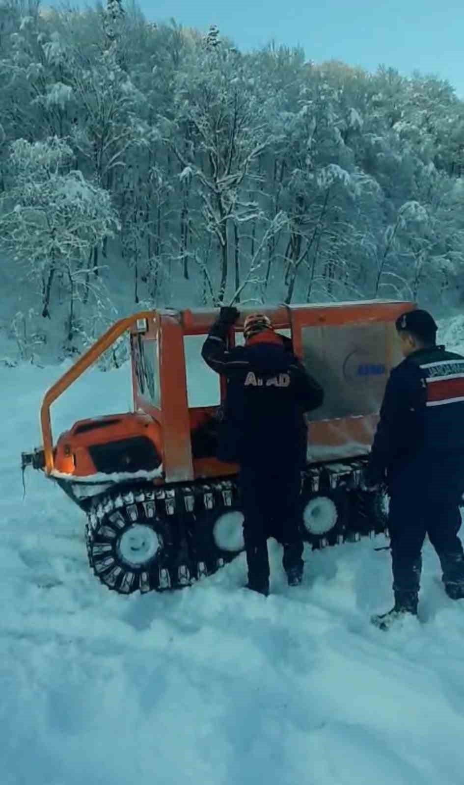 afad kemoterapi hastasini kar engelini asarak hastaneye ulastirdi 1 zvw7LcSG