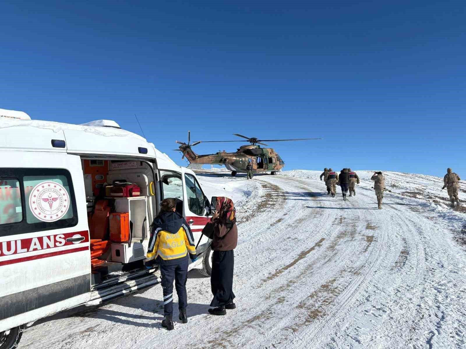 AFAD: "Turuncu ve sarı uyarı verilen illerde 22 bin 813 personel, 7 bin 689 araç/iş makinesi görev aldı" 5 afad turuncu ve sari uyari verilen illerde 22 bin 813 personel 7 bin 689 isaU8HAm