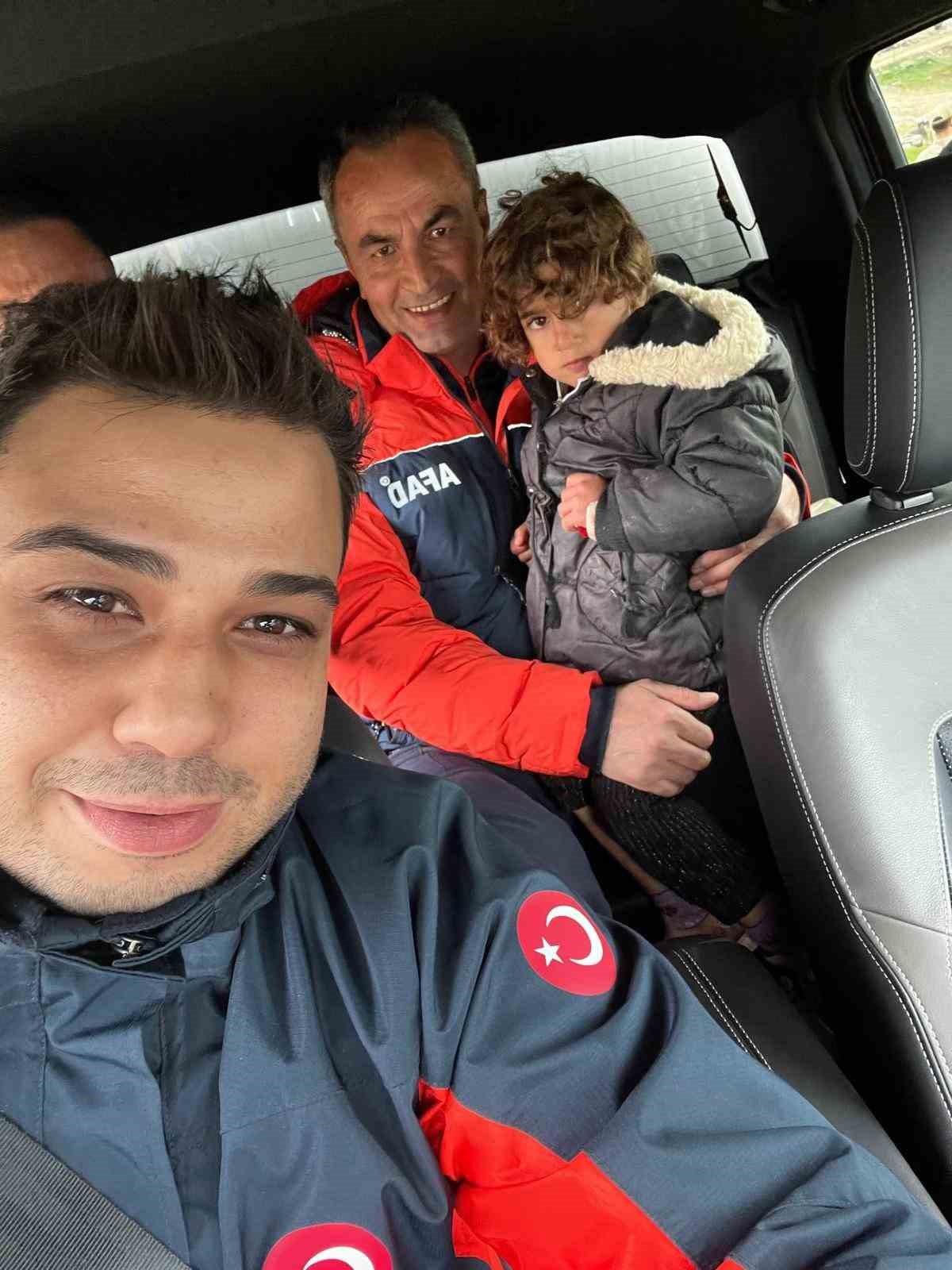 afad zamanla yaristi siirtte kaybolan 3 yasindaki kiz cocugundan mujdeli haber 6