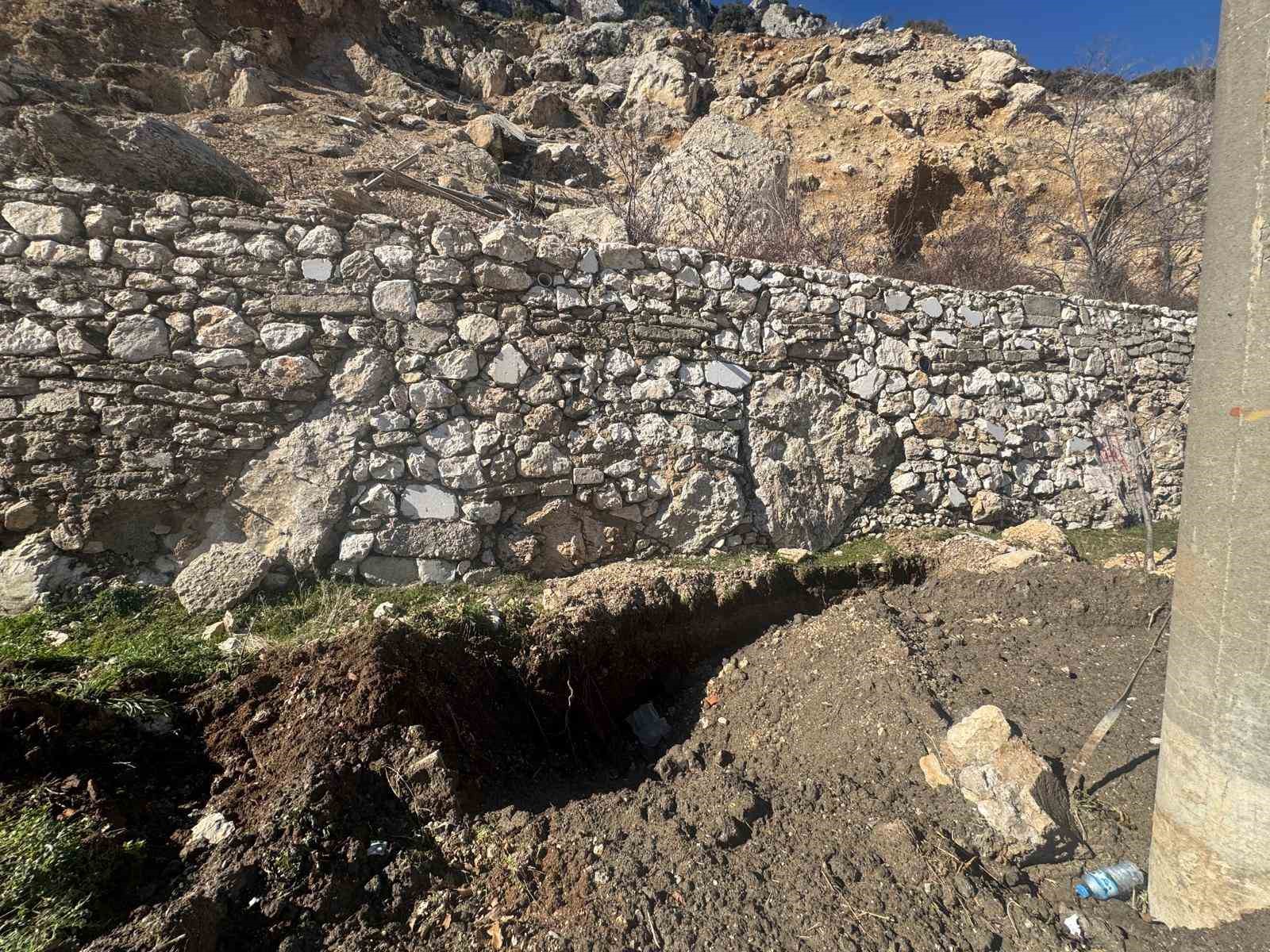 afaddan egirdirde kaya dusmesi sonrasi heyelan incelemesi 3 nzgMcncX