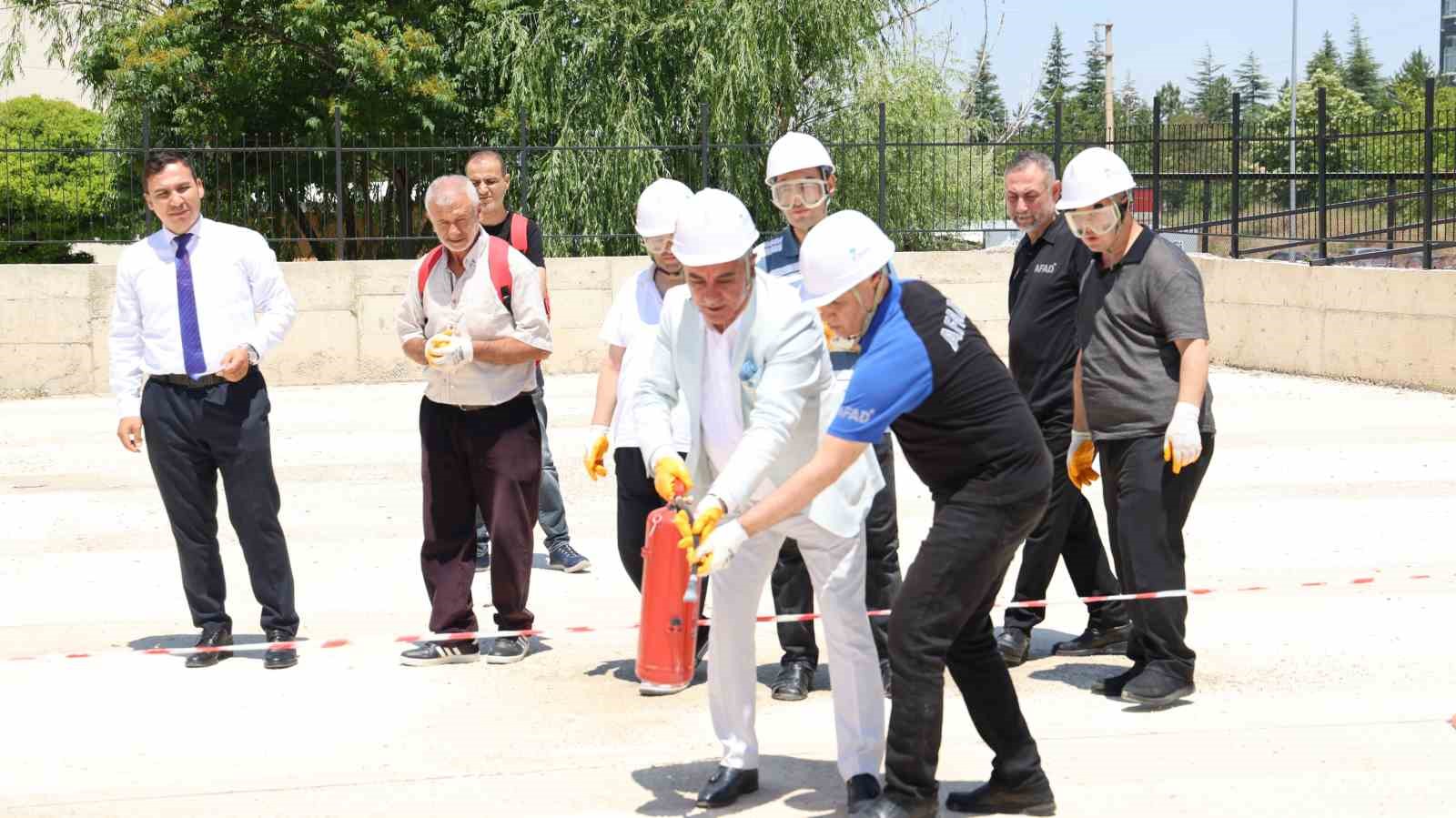 AFAD’dan özel bireylere afet eğitimi 8 afaddan ozel bireylere afet egitimi 4 PjqFa9pV