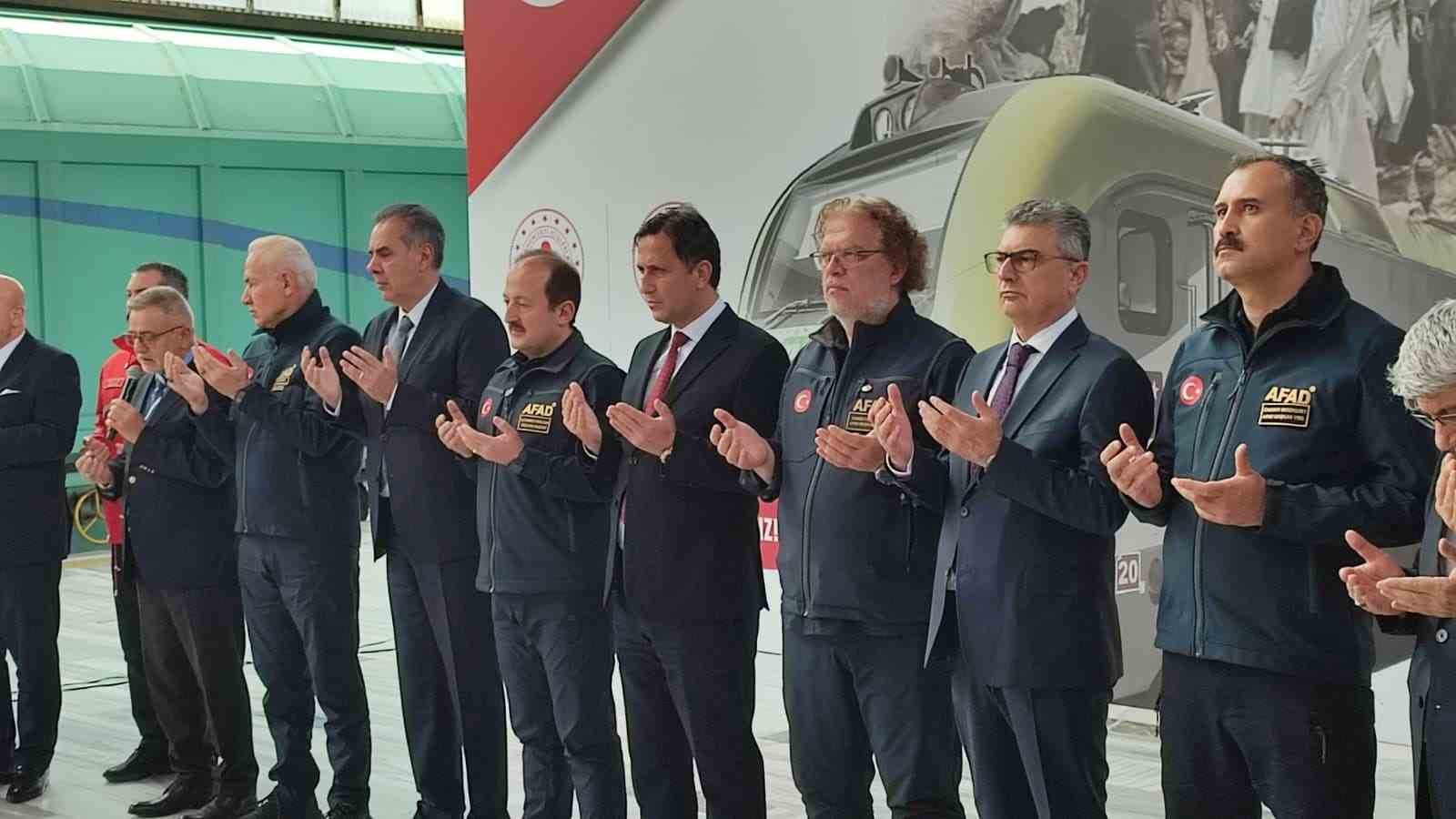 afadtan afganistana yardim eli 24 iyilik treni yola cikti 2 rwWIZ13l