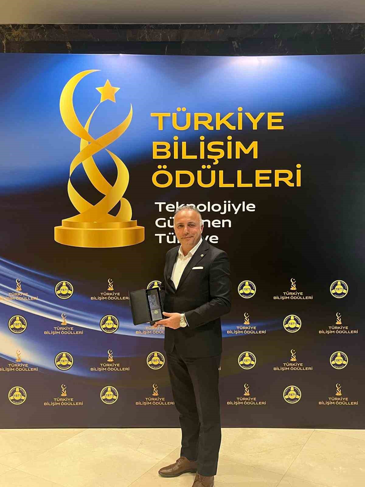 afet cantasi uygulamasi odullendirildi 1 TjpdiHNK