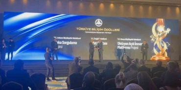 afet-cantasi-uygulamasi-odullendirildi-5b1ARGAP.jpg