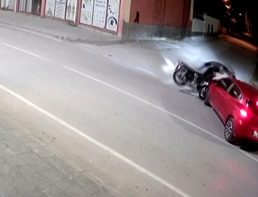 Afşin’de otomobil ile motosiklet çarpıştı: 1 yaralı 4 afsinde otomobil ile motosiklet carpisti 1 yarali 0 SMygkWPL