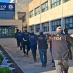afyonkarahisar-polisinden-safak-vakti-deas-operasyonu-7-gozalti-OkxTitsz.jpg