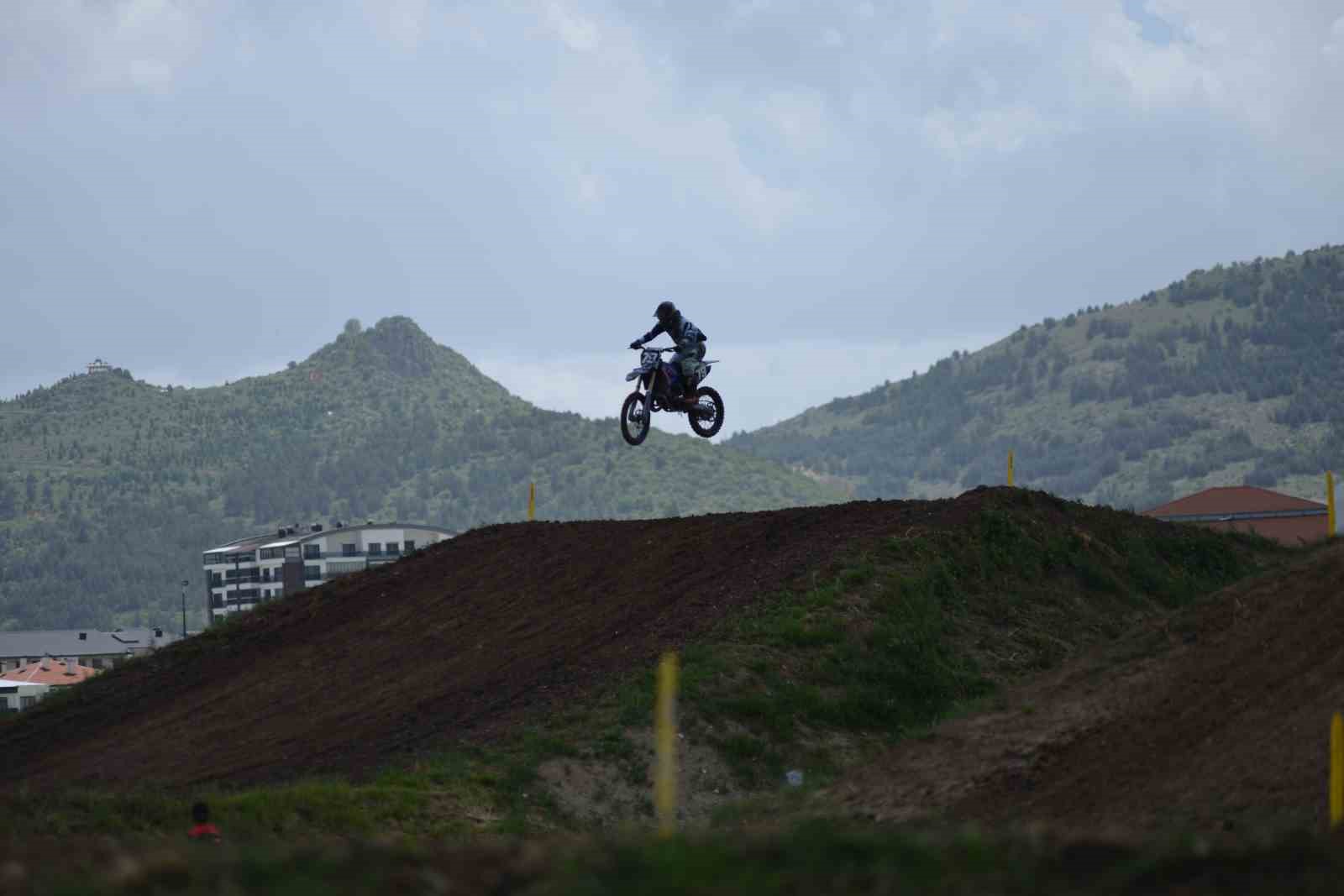 afyonkarahisarda motokros sampiyonalari heyecani 2 9CIX9zIj