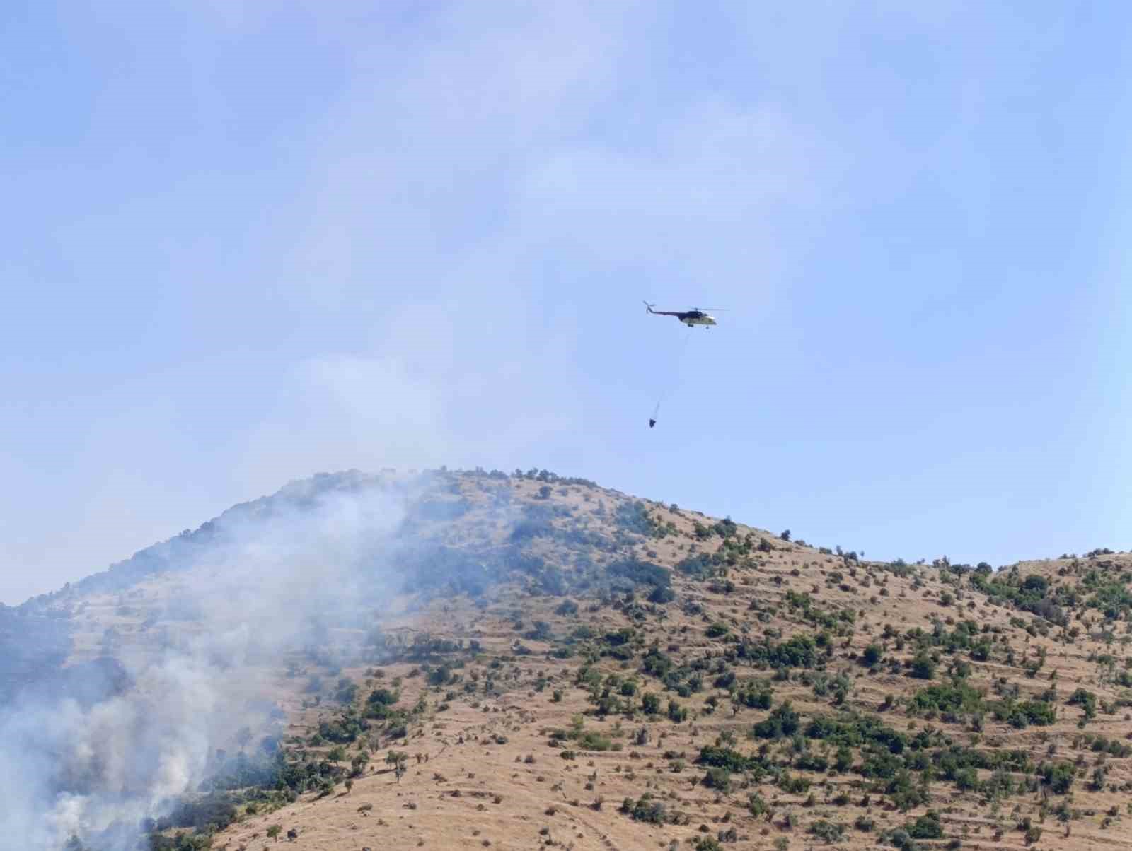afyonkarahisarda otluk alandaki yangin bag evlerine sicradi 4 uuDGtbZG
