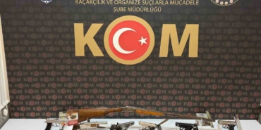 afyonkarahisarda-tefeci-operasyonu-5-gozalti-Q4pN2XBH.jpg