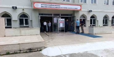 afyonkarahisarda-yks-maratonu-basladi-Dg4EYELi.jpg