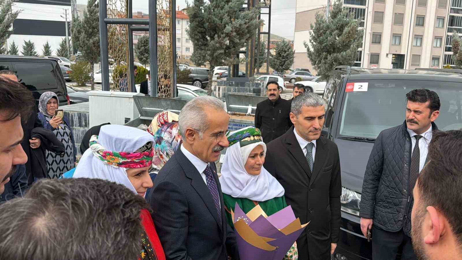 afyonkarahisardan guney ege ve goller yoresine ulasim koridoru 1 3PkLQrR1
