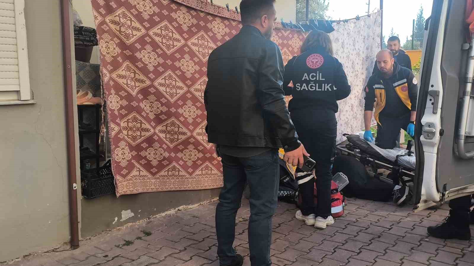 agabeyini silahla vurarak oldurdu diger agabeyinin esini de yaraladi 8 Ws7JS1pE
