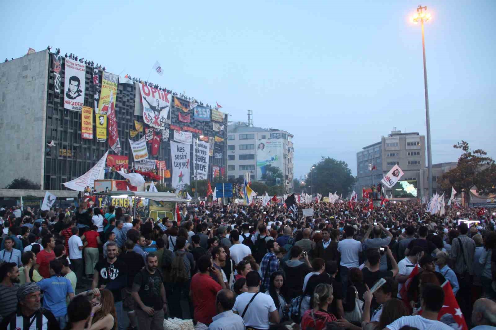 agac dediler turkiyeyi milyarlarca dolar zarara ugrattilar gezi kalkismasinin uzerinden 13 yil gecti 3 MRE4abHE