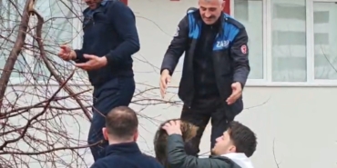 agacta-mahsur-kalan-kediye-zabitadan-kurtarma-operasyonu-k1I8RdLc.jpg