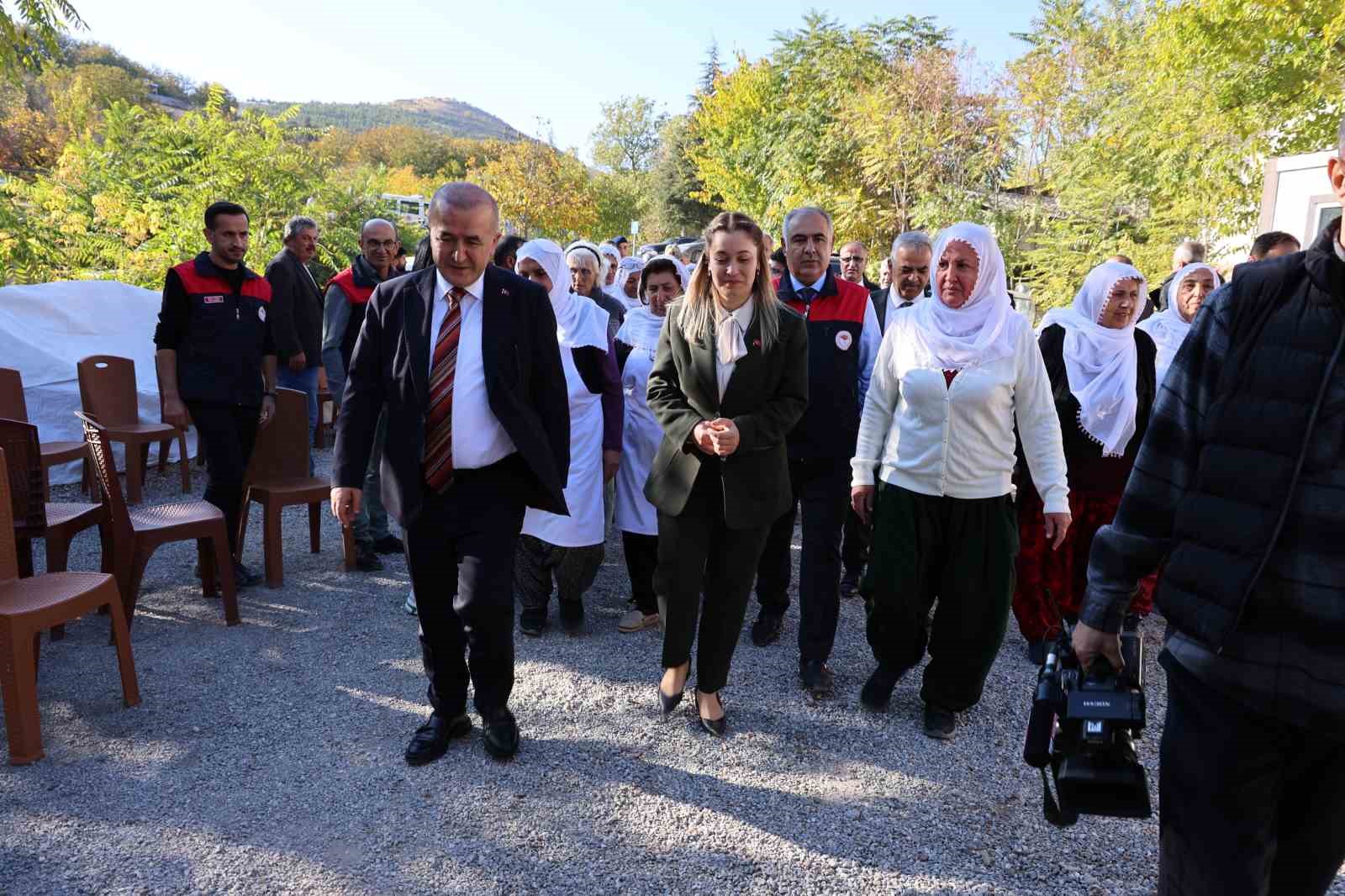 aginda yoresel leblebi yapimi etkinligi 6 PF1RdCcJ