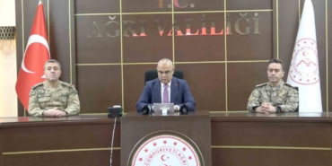 agri-valisi-koc-devletin-gucu-ve-kararliligi-her-sartta-sahadadir-fbYSYnd6.jpg