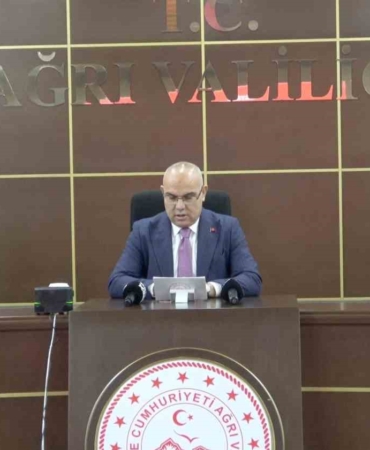 agri-valisi-koc-devletin-gucu-ve-kararliligi-her-sartta-sahadadir-fbYSYnd6.jpg