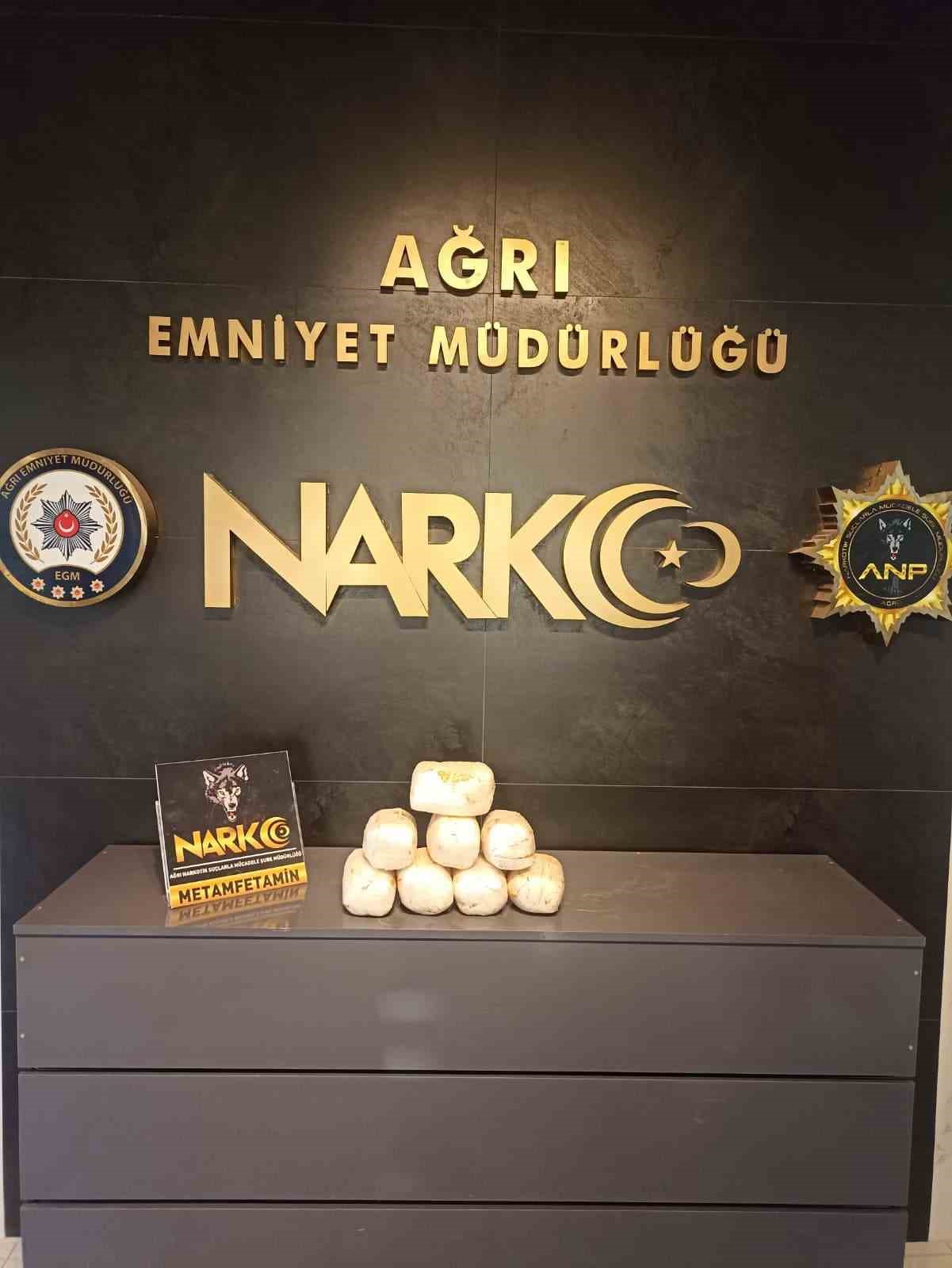 agrida 29 kilo uyusturucu ele gecirildi 12 gWZgLl3U