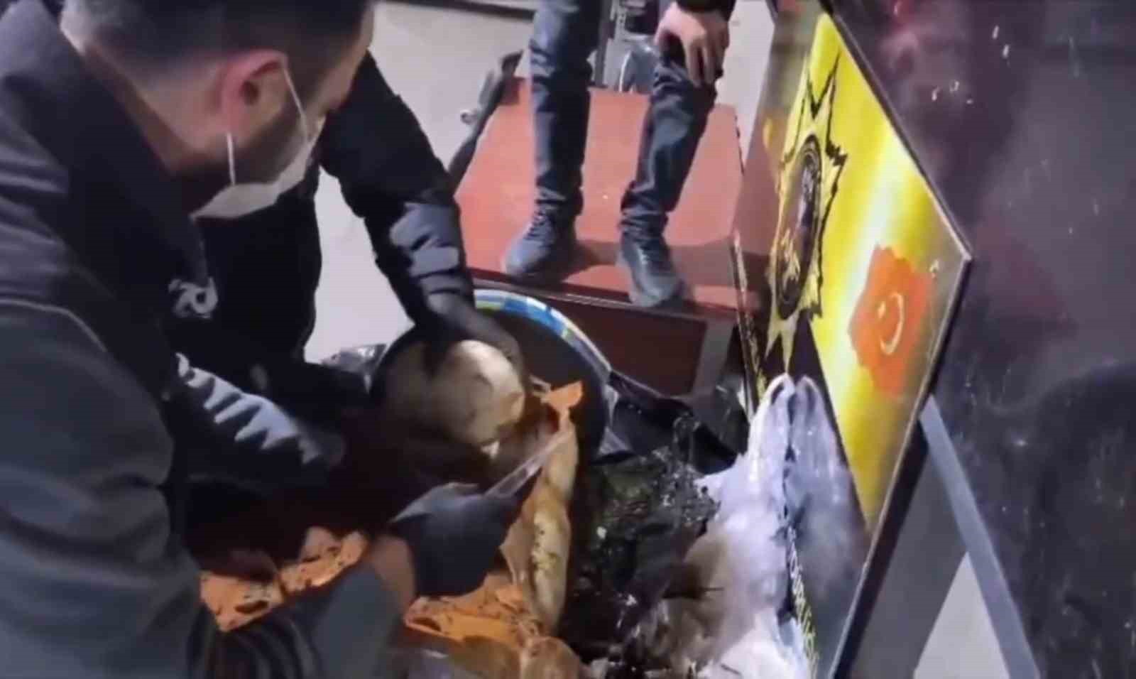 agrida 29 kilo uyusturucu ele gecirildi 4 4AYCmynv
